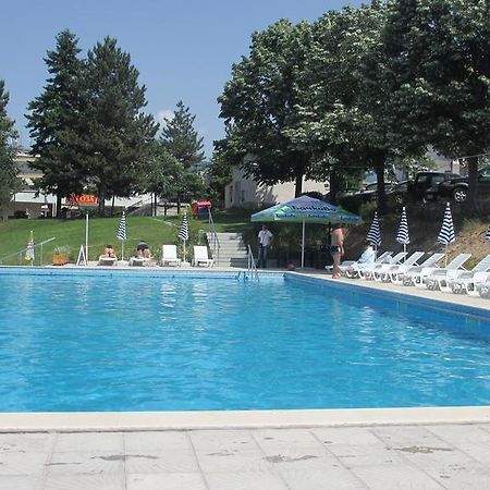 Балнеохотел Роза Strelča Exteriér fotografie