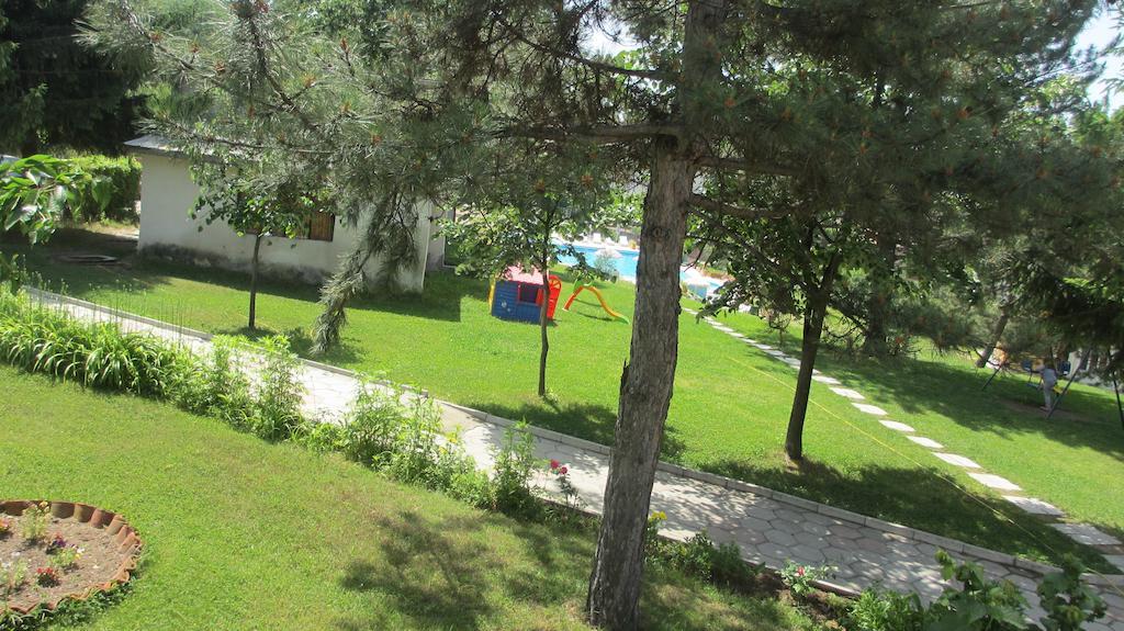 Балнеохотел Роза Strelča Exteriér fotografie