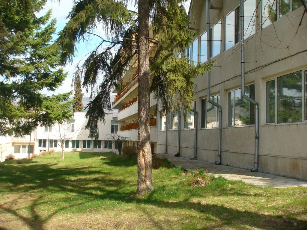 Балнеохотел Роза Strelča Exteriér fotografie