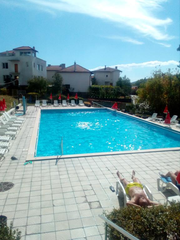 Балнеохотел Роза Strelča Exteriér fotografie