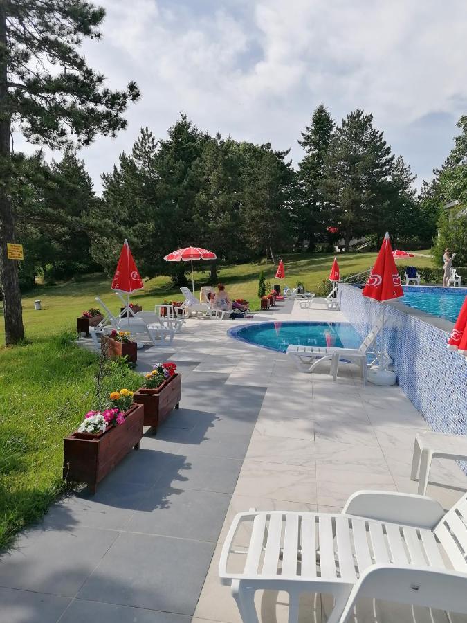 Балнеохотел Роза Strelča Exteriér fotografie